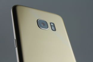 OPPO R11，回顾经典，探索智能手机的时尚与科技融合
