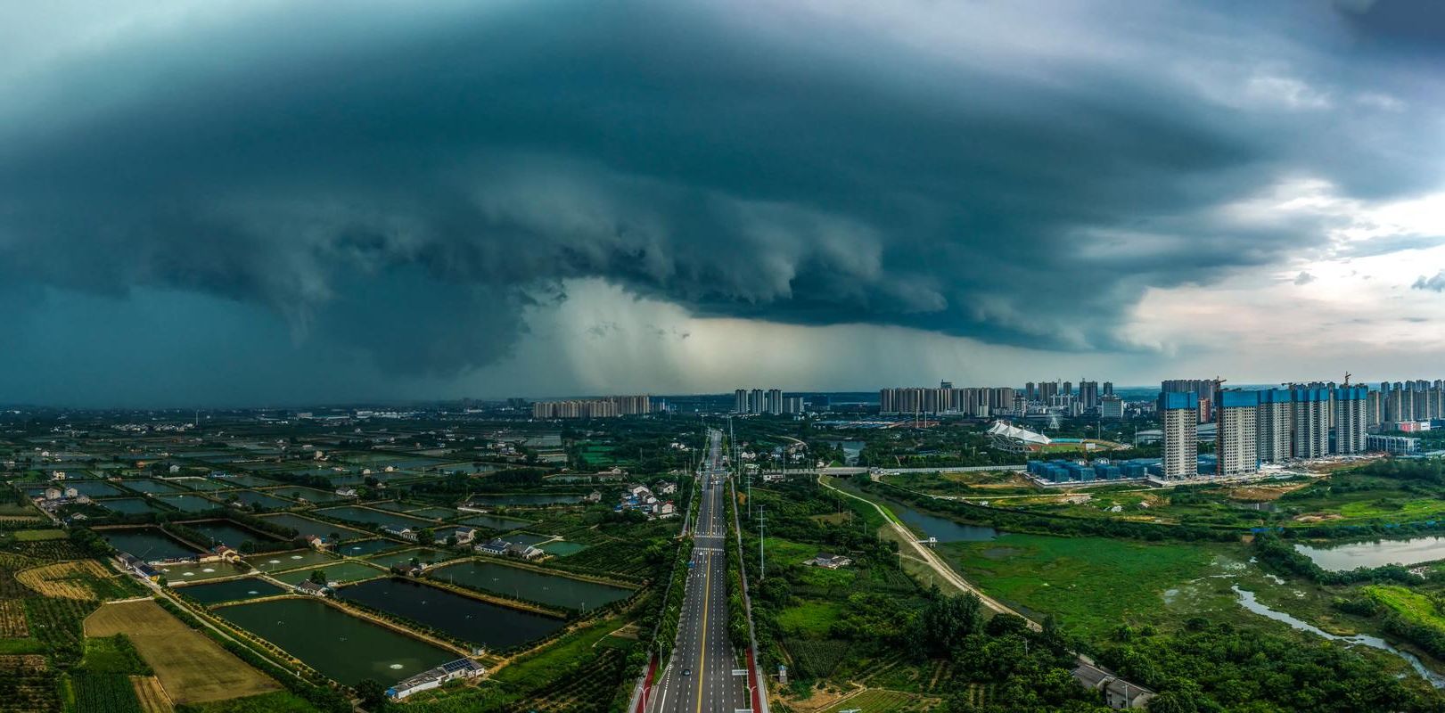 枝江：江汉平原交通枢纽的疫情破防与围堵