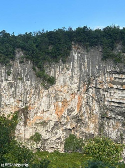 马山:喀斯特峰丛屏障下的零感染坚守