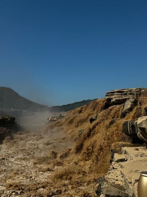 子长县:黄土高原沟壑间的疫情防波堤