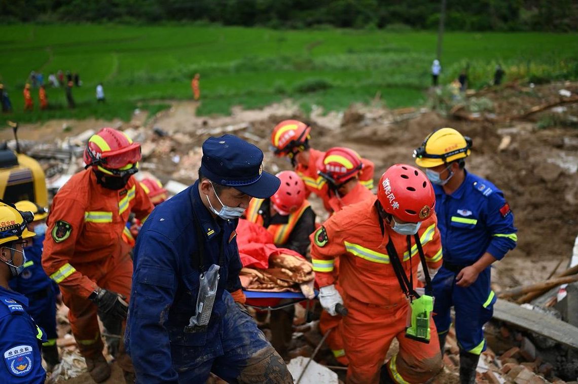 红花岗区:黔北交通枢纽下的疫情破防与围堵