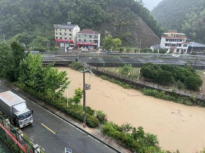 江山疫情：浙西丘陵屏障下的防控攻坚