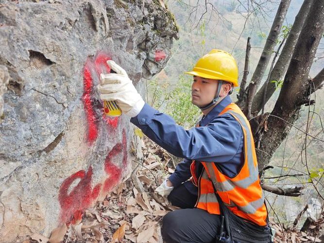镇巴：秦巴山坳间的零感染孤岛与地理屏障下的防疫实践