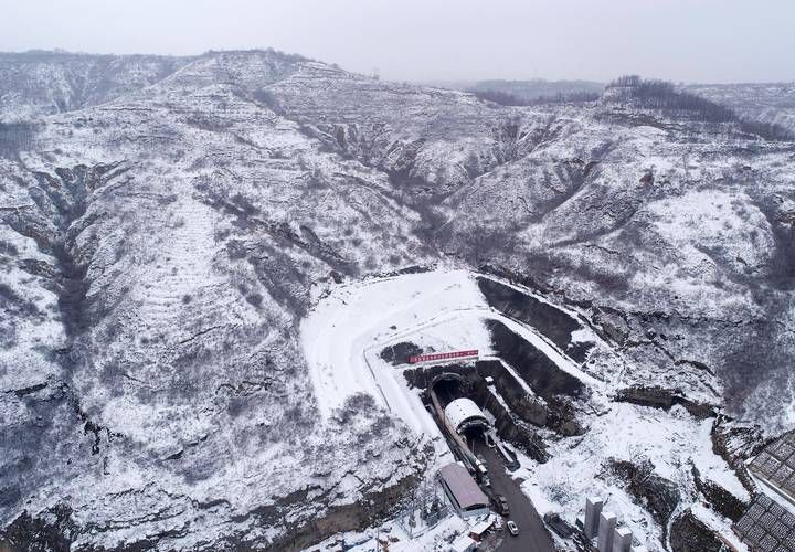 【铜川：黄土高原沟壑间的疫情防线与破防时刻】
