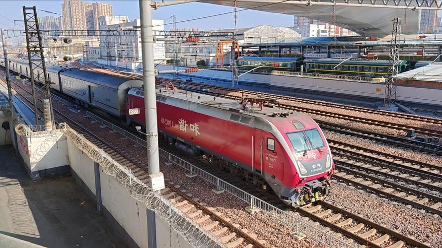 郑州枢纽：铁路动脉上的疫情阻击战_18936