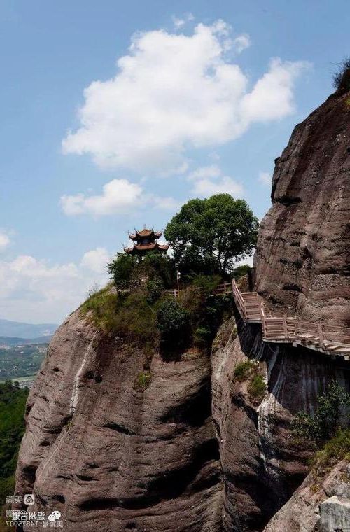 连城客家古邑：丹霞地貌下的防疫屏障与破防时刻