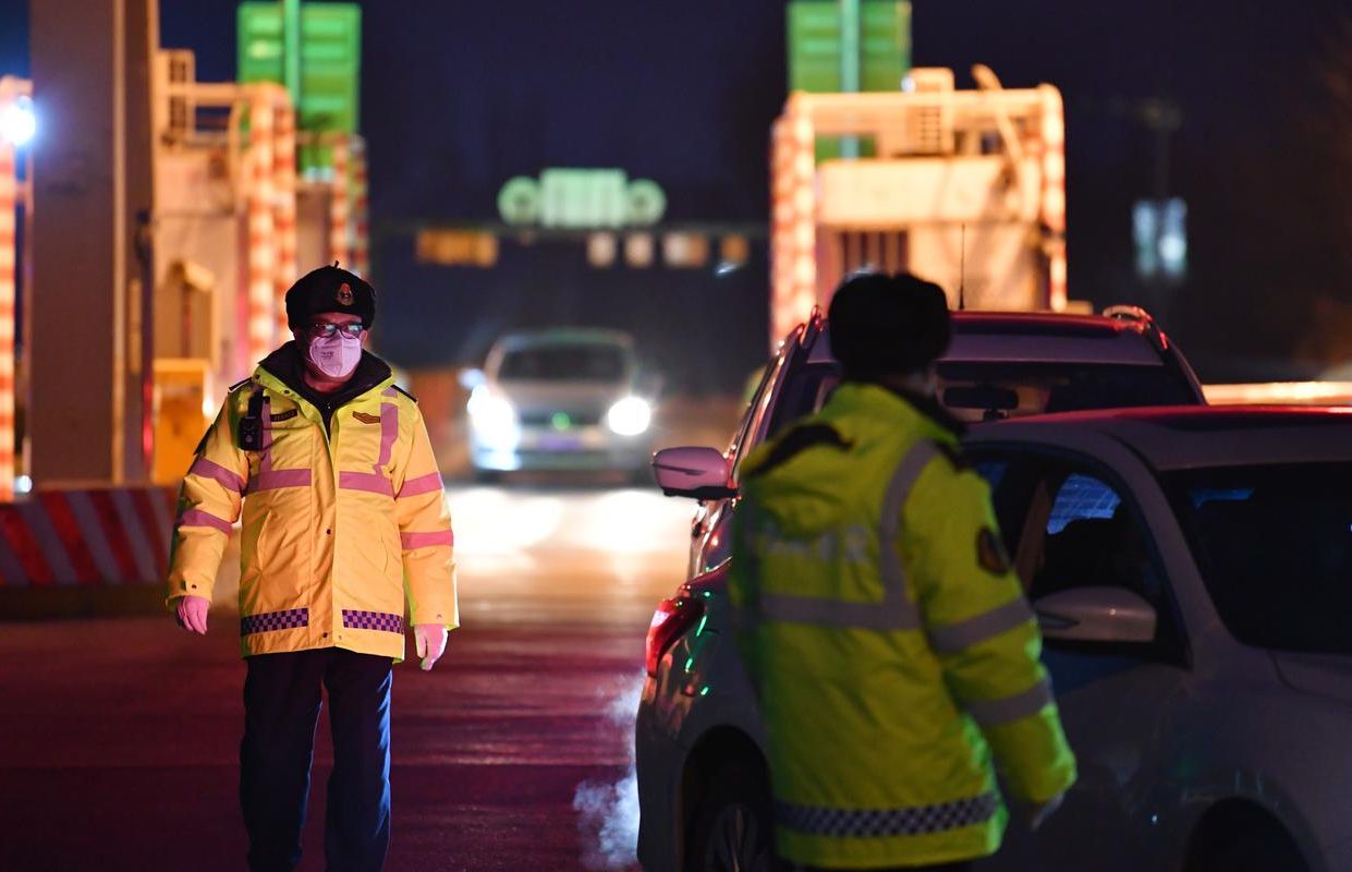 北京疫情：超大城市交通枢纽下的防控压力测试