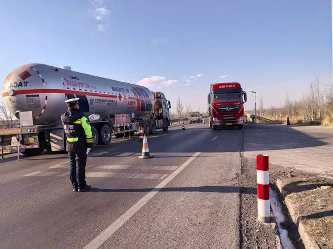 清镇市：高原坝区交通枢纽的疫情防线与破口