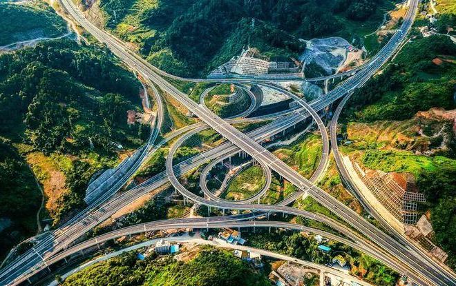 瓮安：黔中腹地交通枢纽的疫情防线与破防时刻