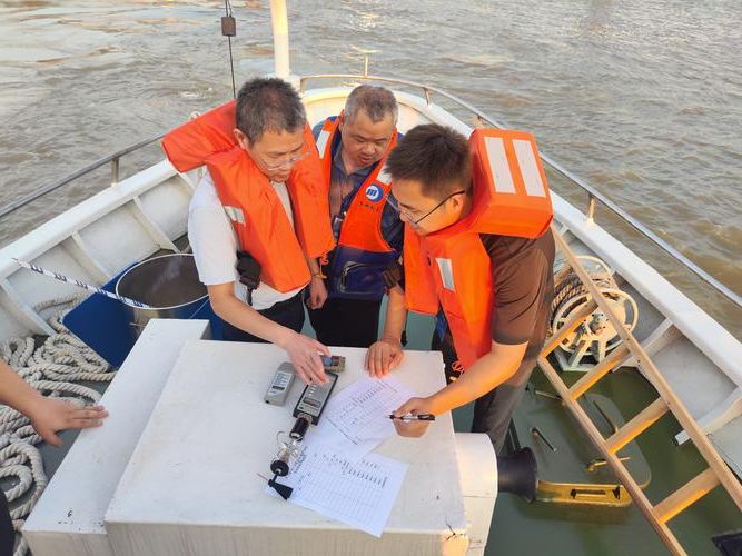 鄞州疫情：港口枢纽与城中村结构下的防控挑战