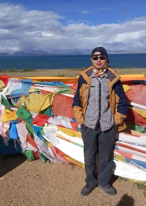 高原绿洲的零感染之谜:昆玉地理屏障下的防疫实践