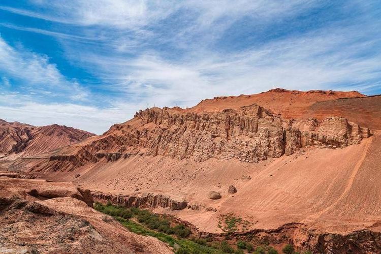 吐鲁番：火焰山下的疫情围城与绿洲防线