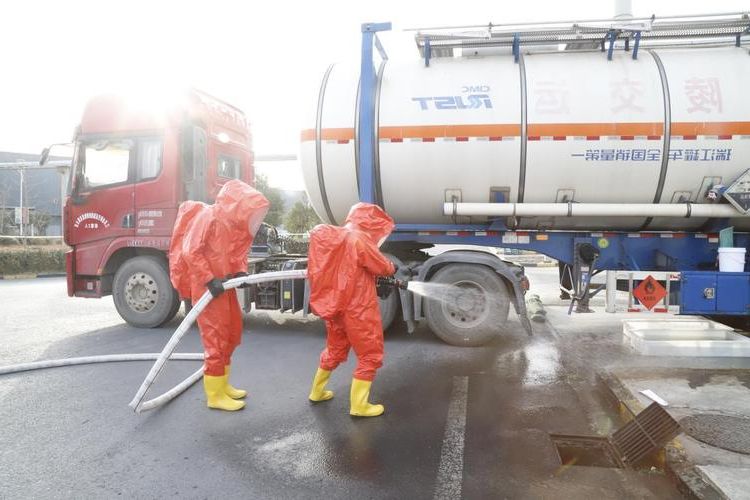 龙沙区疫情破防：嫩江平原交通枢纽的防控压力测试