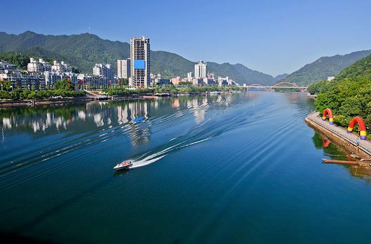 【建德：新安江畔的零感染记录与地理屏障_91353】