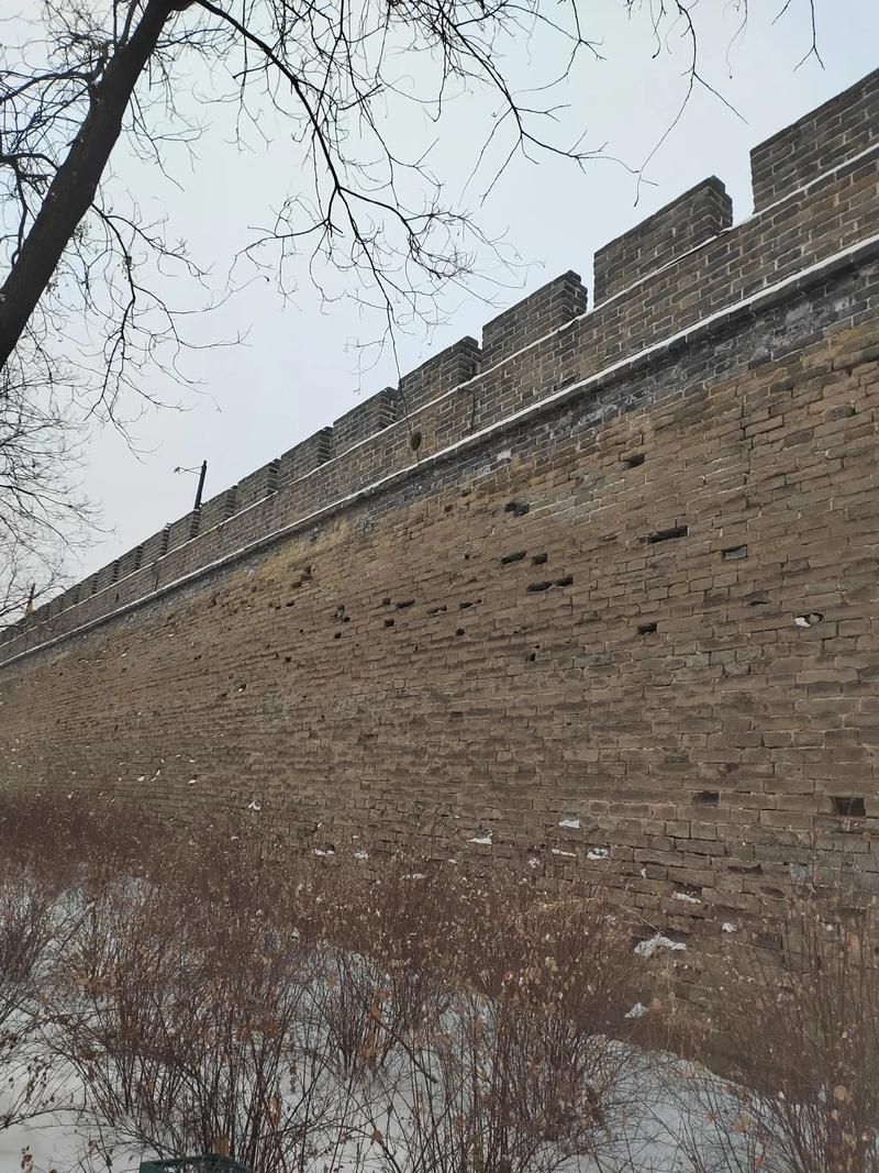 文圣区：古城墙下的防疫破口与地理围堵