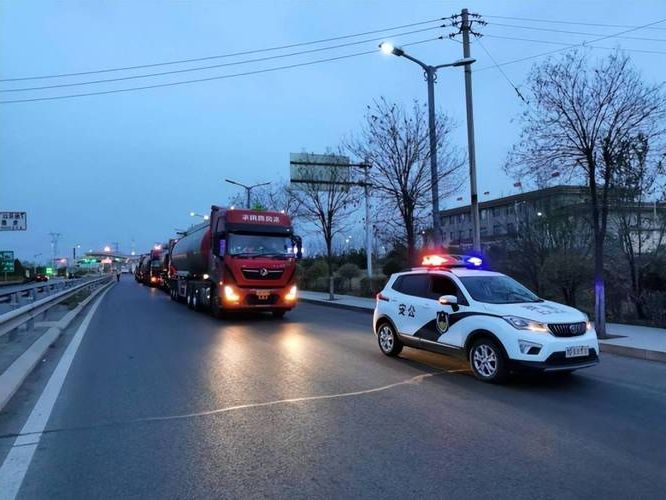 山城屏障与社区网格:重庆立体交通下的疫情阻击战_85308