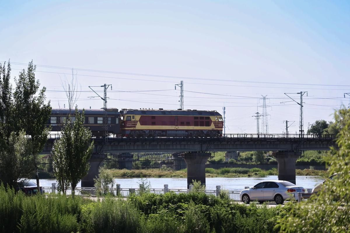 【二七区：铁路枢纽与城中村交织下的疫情阻击战】