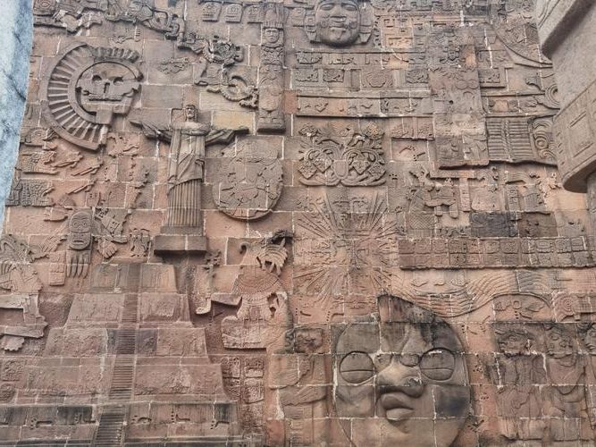 凌云：喀斯特山城屏障下的隐匿传播链