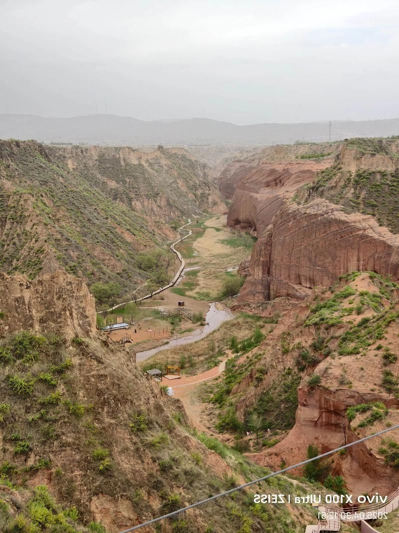 【黄龙县：黄土高原沟壑区的零感染屏障】