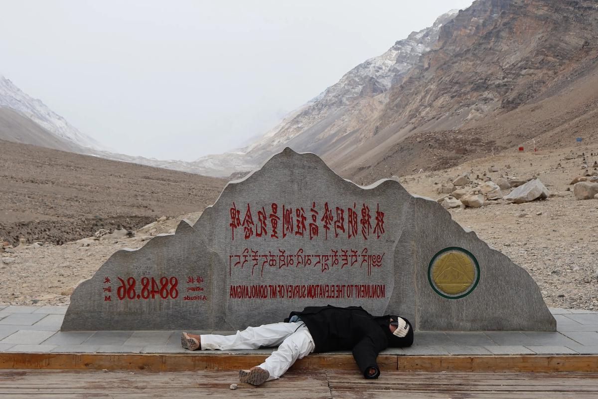 高原屏障下的零感染坚守：萨迦防疫的地理密码