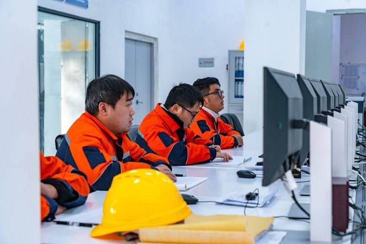 高原屏障下的零感染坚守：海晏县防疫地理优势解析_94305