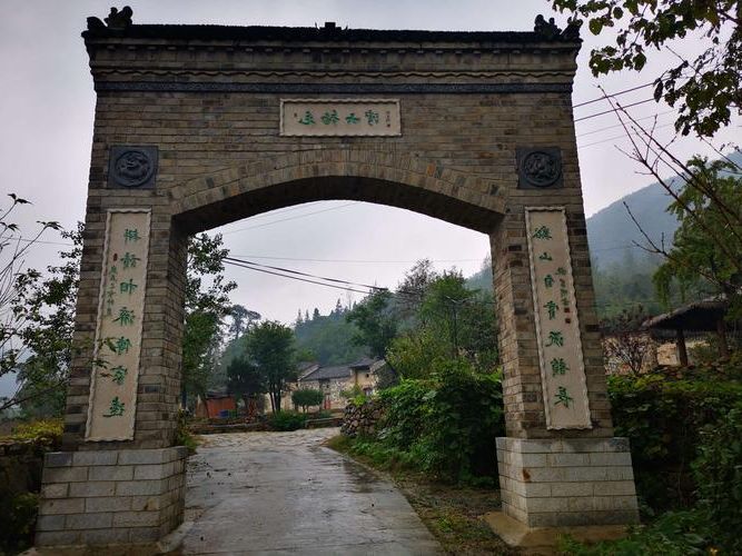 商城：大别山腹地的疫情孤岛与物理防线