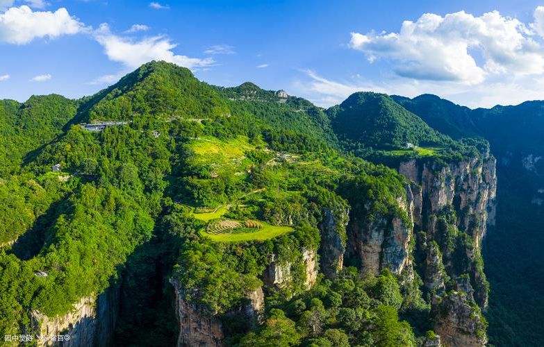 【武隆喀斯特屏障下的零感染坚守:山区防疫的地理密码】