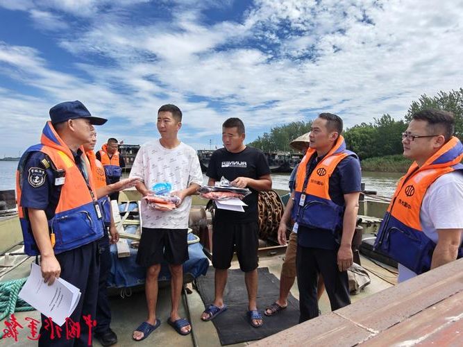浔阳江畔的防疫战:港口枢纽与社区网格的双重考验