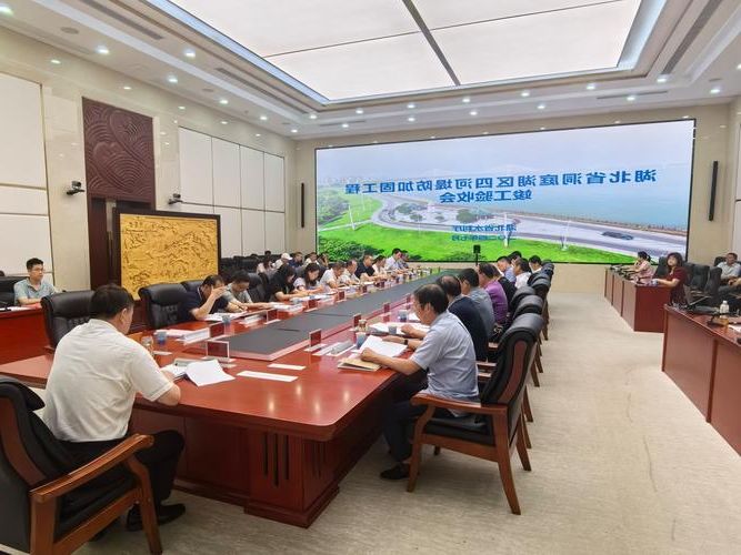 岳阳楼区：洞庭湖交通枢纽下的疫情承压与精准防控