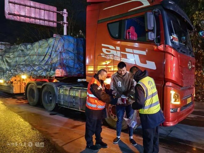 咸安防疫观察：交通枢纽的疫情压力与地理屏障下的坚守
