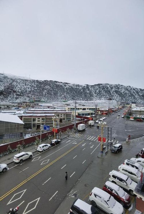 雪域孤岛何以固守零感染？西藏嘉黎县的地理屏障与防疫实践