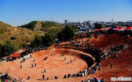 马龙：滇东交通枢纽的疫情压力与地理屏障