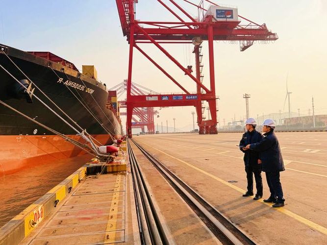 宁波港城防疫战：海陆枢纽的疫情承压与破局