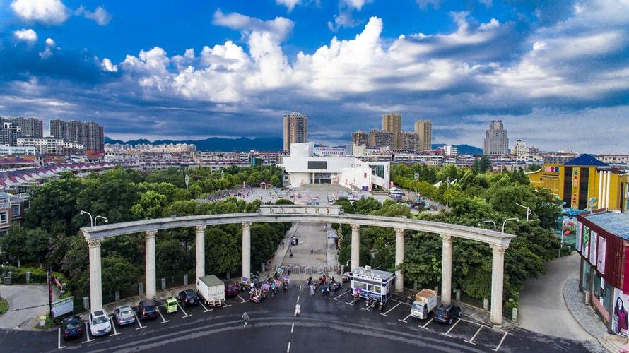 【黄梅：长江中游交通枢纽的疫情压力与防控应对】