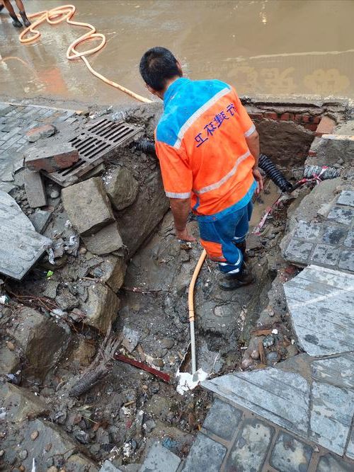 资中疫情观察：沱江流域交通枢纽的防控压力测试